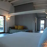 Nocleg ze śniadaniem Vulcano Sudest 3*