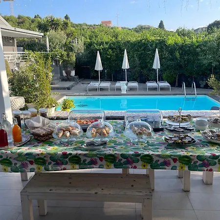 Bed & Breakfast Vulcano Sudest *